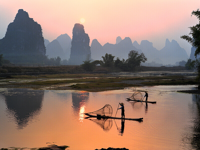 Wunderschönes Zwischenziel auf der China Rundreise: Flusslandschaft bei Guilin