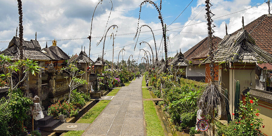 Bali Reise | mit Privatchauffeur traditionelle Dörfer entdecken