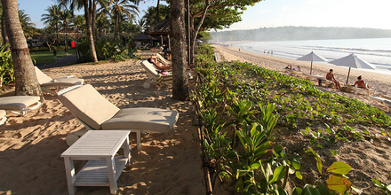Entspannen mit Meerblick: Ferien auf Bali im Top Hotel Intercontinental in Jimbaran