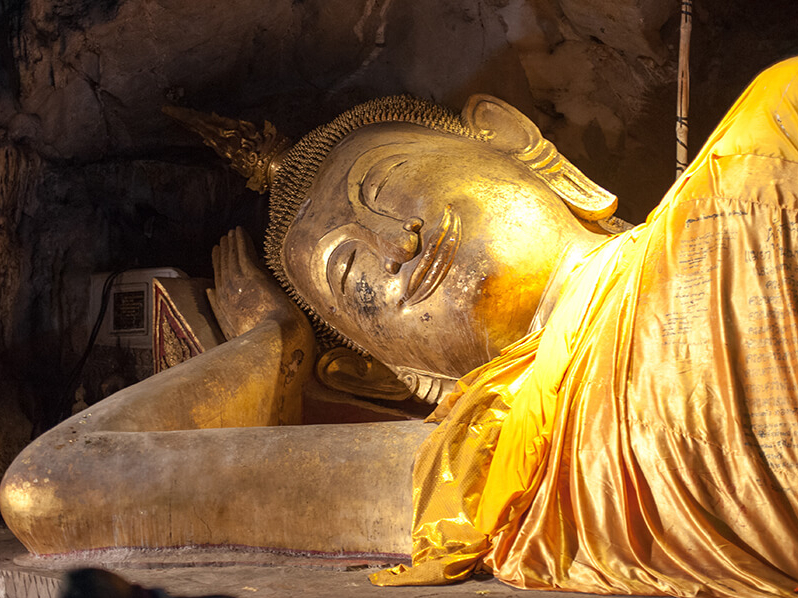 Stadtrundfahrt in Bangkok zum liegenden Buddha im Wat Pho Tempel