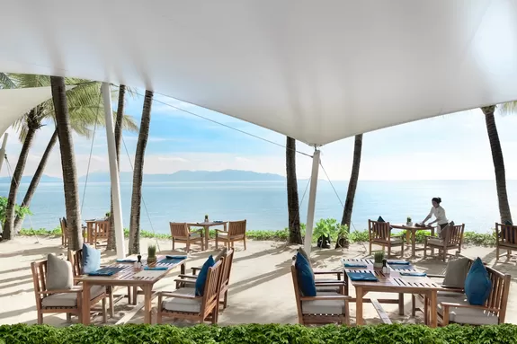 Restaurant vorne beim Strand mit Meerblick, Hotel Santiburi Koh Samui