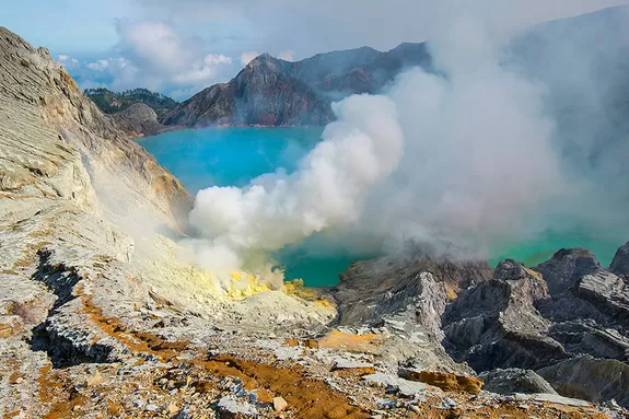 Java Rundreise: Aufstieg zum Vulkan Mount Ijen