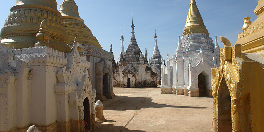 Auf Myanmar Reisen begegnen Ihnen unzählige Pagoden und Tempel