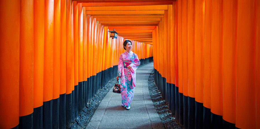 Ein Highlight unter den Sehenswürdigkeiten in Kyoto: der Fushimi Inari-Schrein