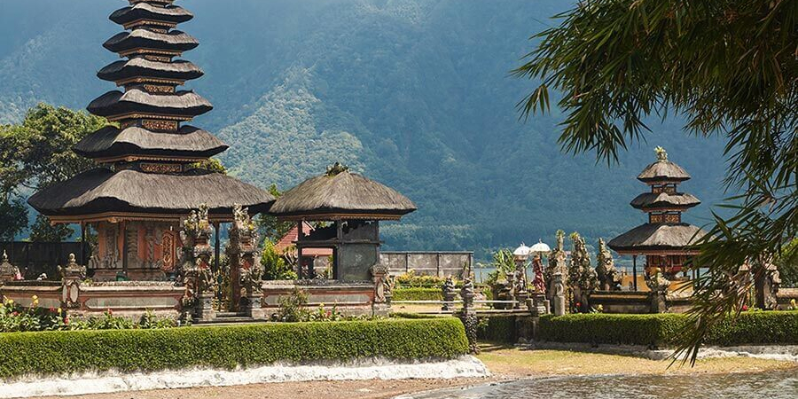 Nach Bali reisen und unbedingt den Bratan See besuchen