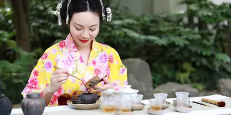 Die japanische Teezeremonie folgt strengen Abläufen und Regeln