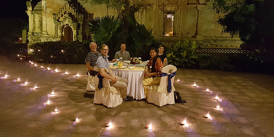 Nachtessen in Bagan