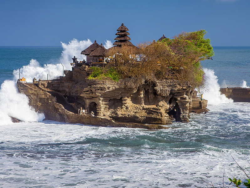 Wird bei Bali Ferien gerne besucht: Tanah Lot Tempel