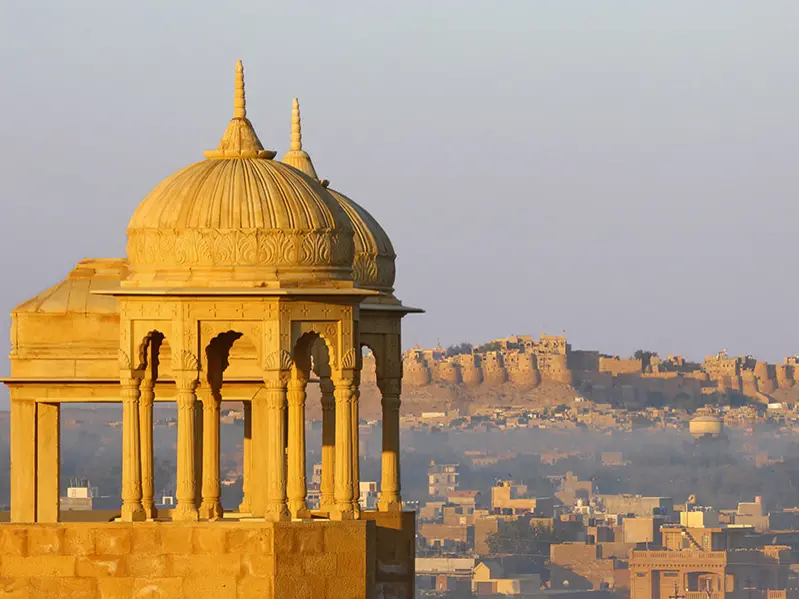 Unsere Rajasthan Rundreise führt bis ins goldene Jaisalmer in der Wüste Thar