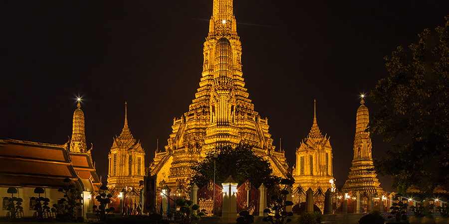 Wichtige Sehenswürdigkeit in Bangkok: Wat Arun - Tempel der Morgenröte