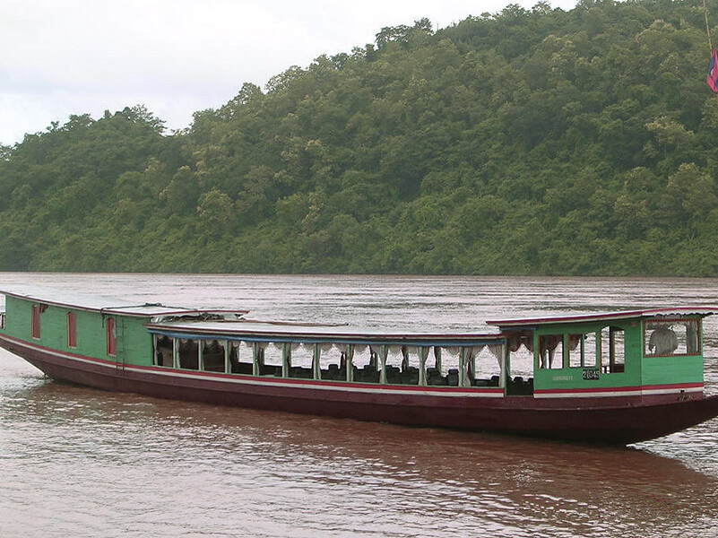 Ein "Muss" auf jeder Reise nach Laos: Bootsfahrt auf dem Mekong