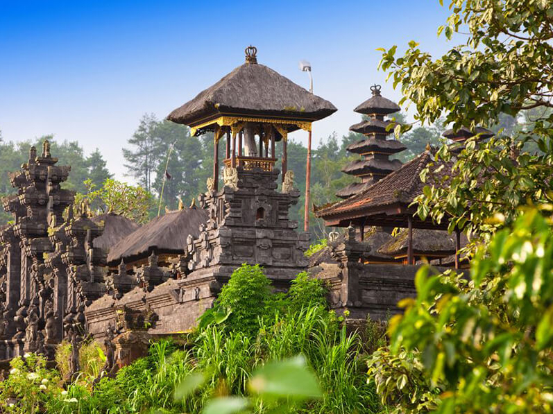 Ein Muss auf jeder Bali Reise: der Besakih Tempel