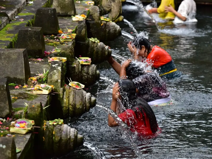 Ziel auf unserem Bali Ausflug: Quellheiligtum Tirta Empul