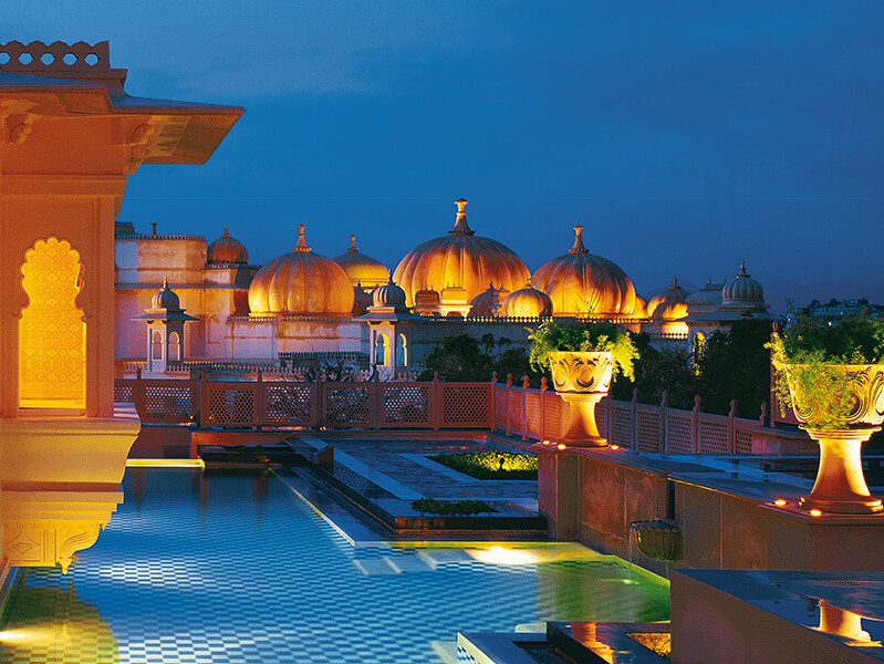Hotel der Weltklasse: Oberoi Udaivilas am See von Udaipur