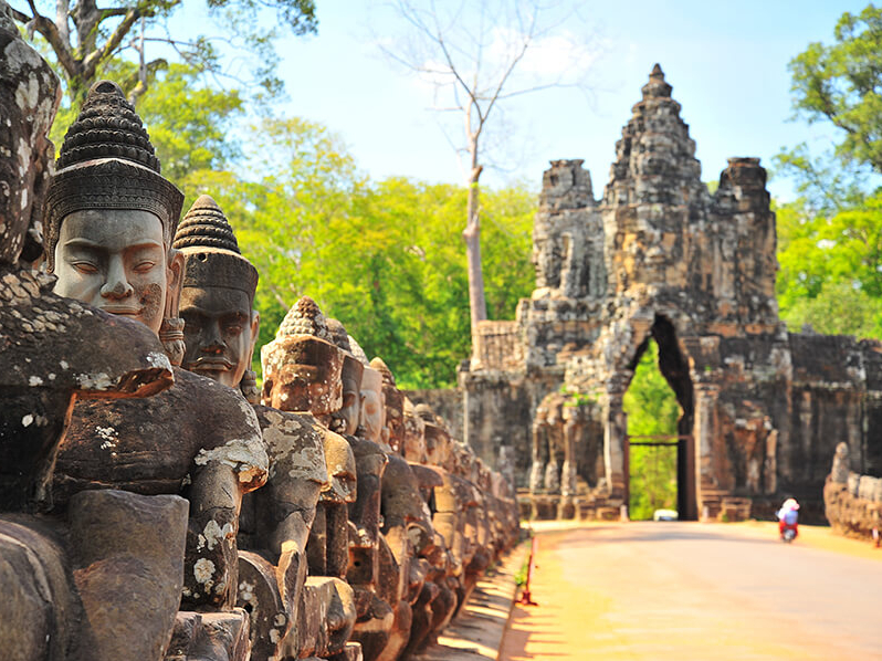 Ein Highlight der Kambodscha Rundreise: die steinernen Gesichter von Angkor Thom