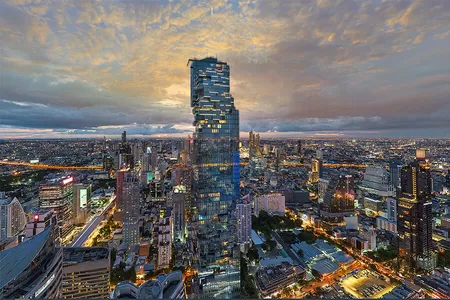 Bangkok: King Power Mahanakorn Tower und Aussicht