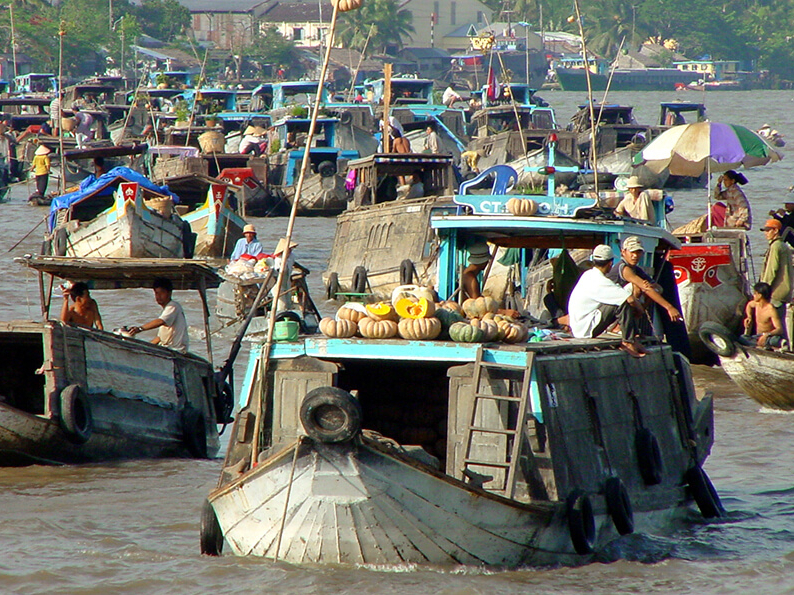 Darf auf Vietnam Reisen nicht fehlen: die schwimmenden Märkte im Mekong Delta