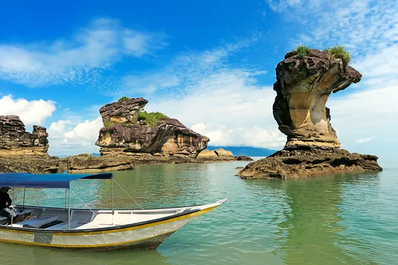 Borneo Abentuerreise: Entdeckungen per Boot und zu Fuss