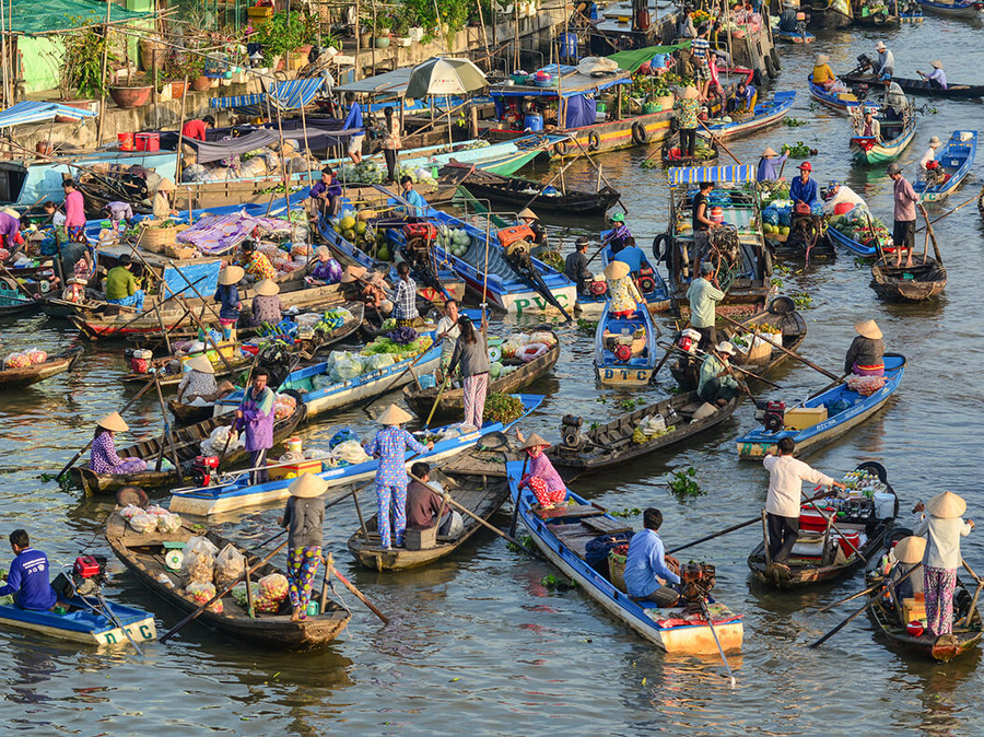 Top 10 Sehenswürdigkeiten in Vietnam: Schwimmender Markt  im Mekong Delta