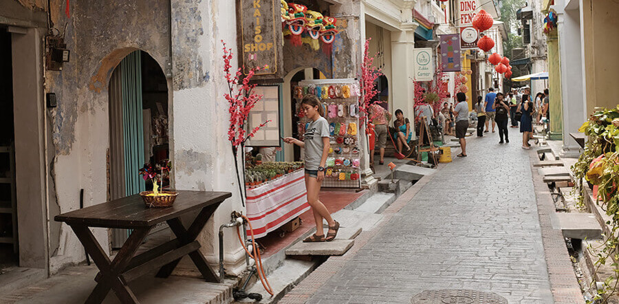 Shopping in den Gassen von Ipoh, Malaysia