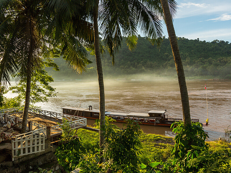 Reise nach Laos auf dem Mekong von Thailand aus