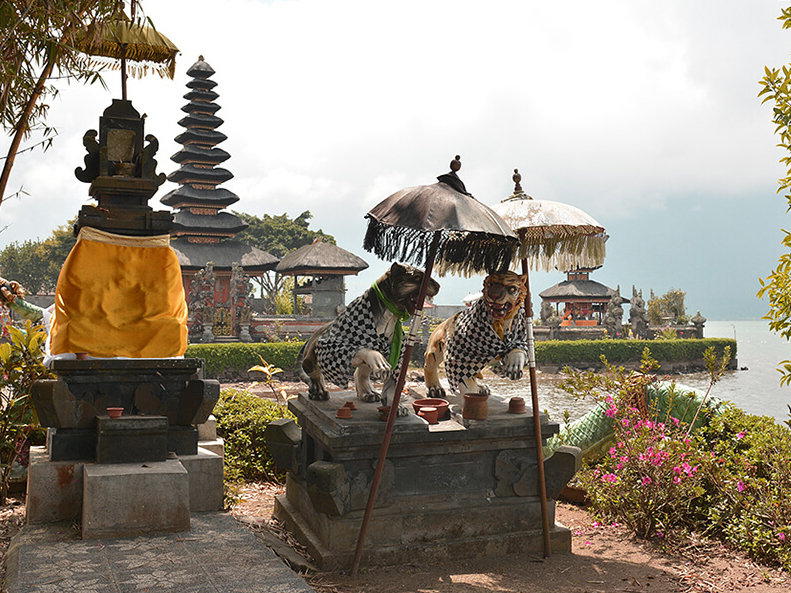 Hinduistischer Tempel beim Dorf Bedugul auf Bali