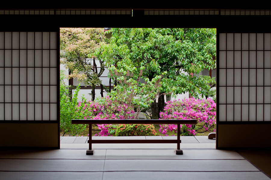 Harmonische japanische Gärten laden zu Besinnung und Meditation ein